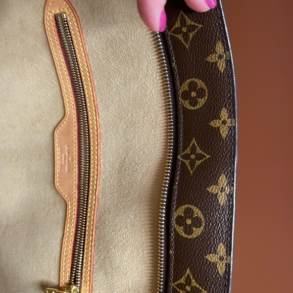 Pristine Louis Vuitton Business Tote - Picture 10 of 13